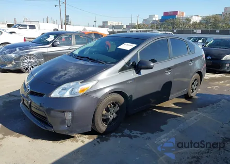 2013 Toyota Prius Three z USA, uszkodzony, nr VIN JTDKN3DU0D1676392